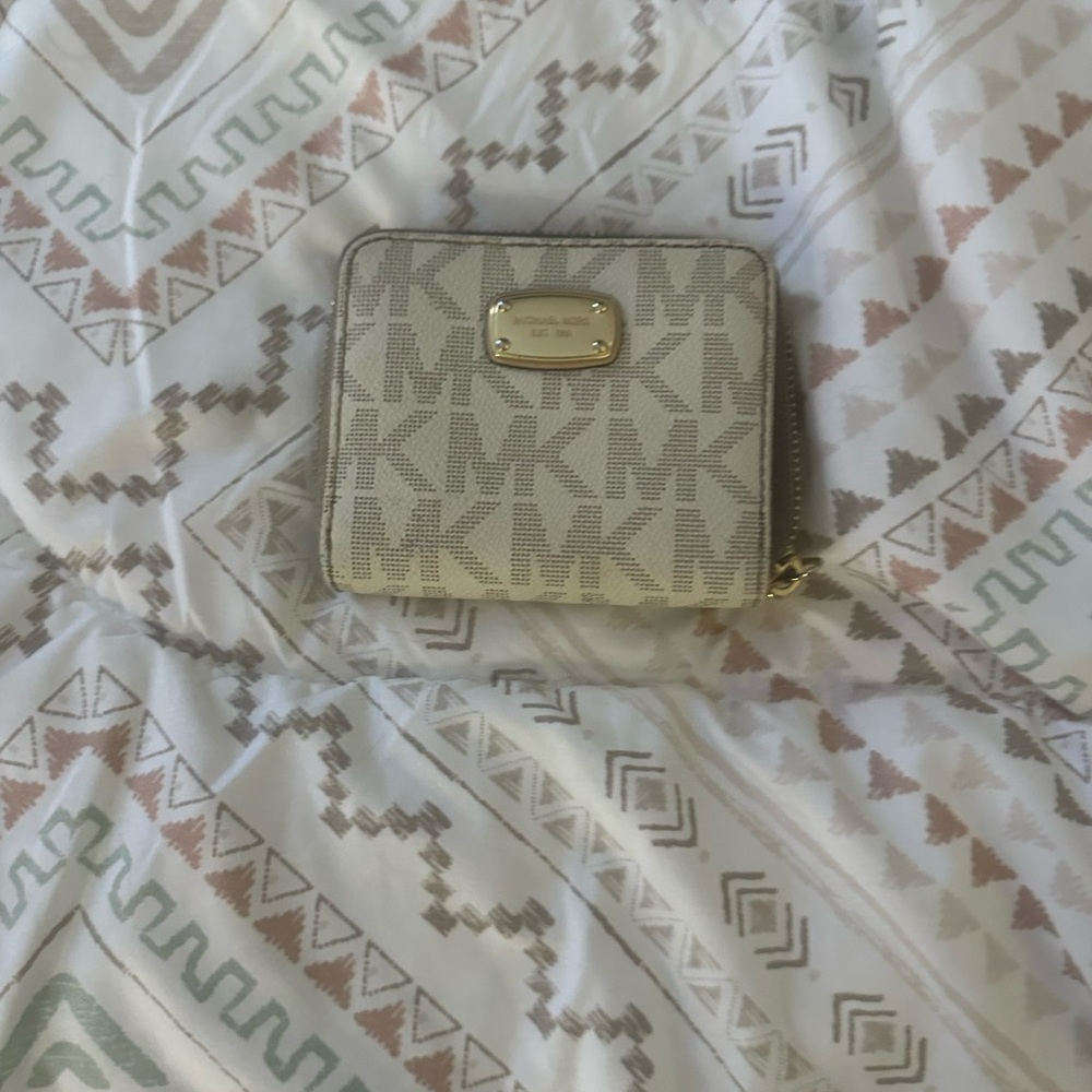Michael Kors Beige Wallet